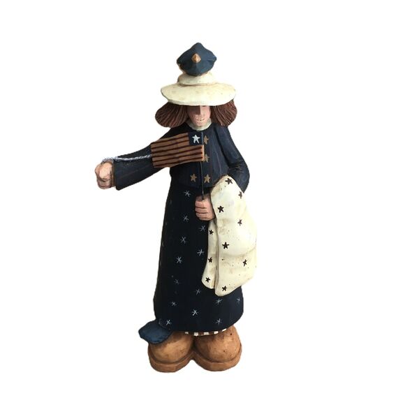 WILLIRAYE Studio 1998 Figurine WW1301 Tall Independence Day Lady with Flag - Picture 1 of 5